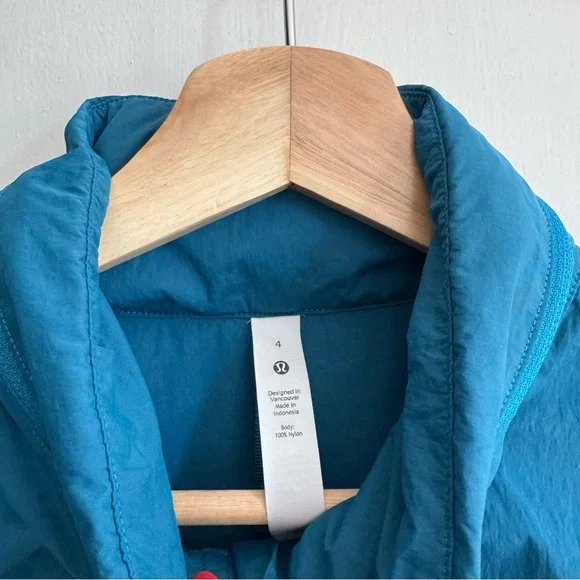 Lululemon Evergreen Cropped Anorak
Hawaiian Blue - Picture 11 of 15